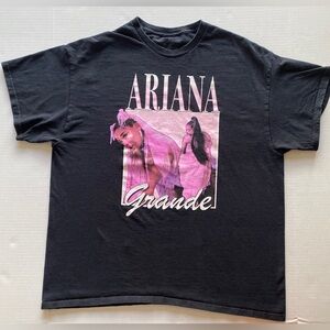 Ariana Grande Sweetner Tour XL‎ Black T-Shirt
